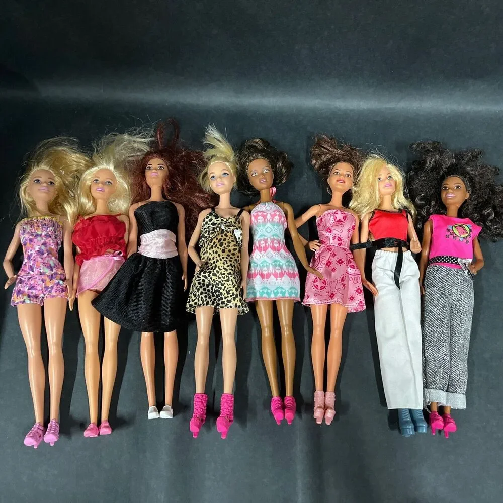Lot Of 8 Mattel Fashion Barbie Dolls in‎ Various Styles Outfits & Shoes 2015
